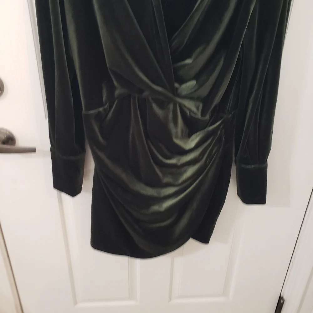 Fashion Nova Dark Green Velvet Long Sleeve Dress